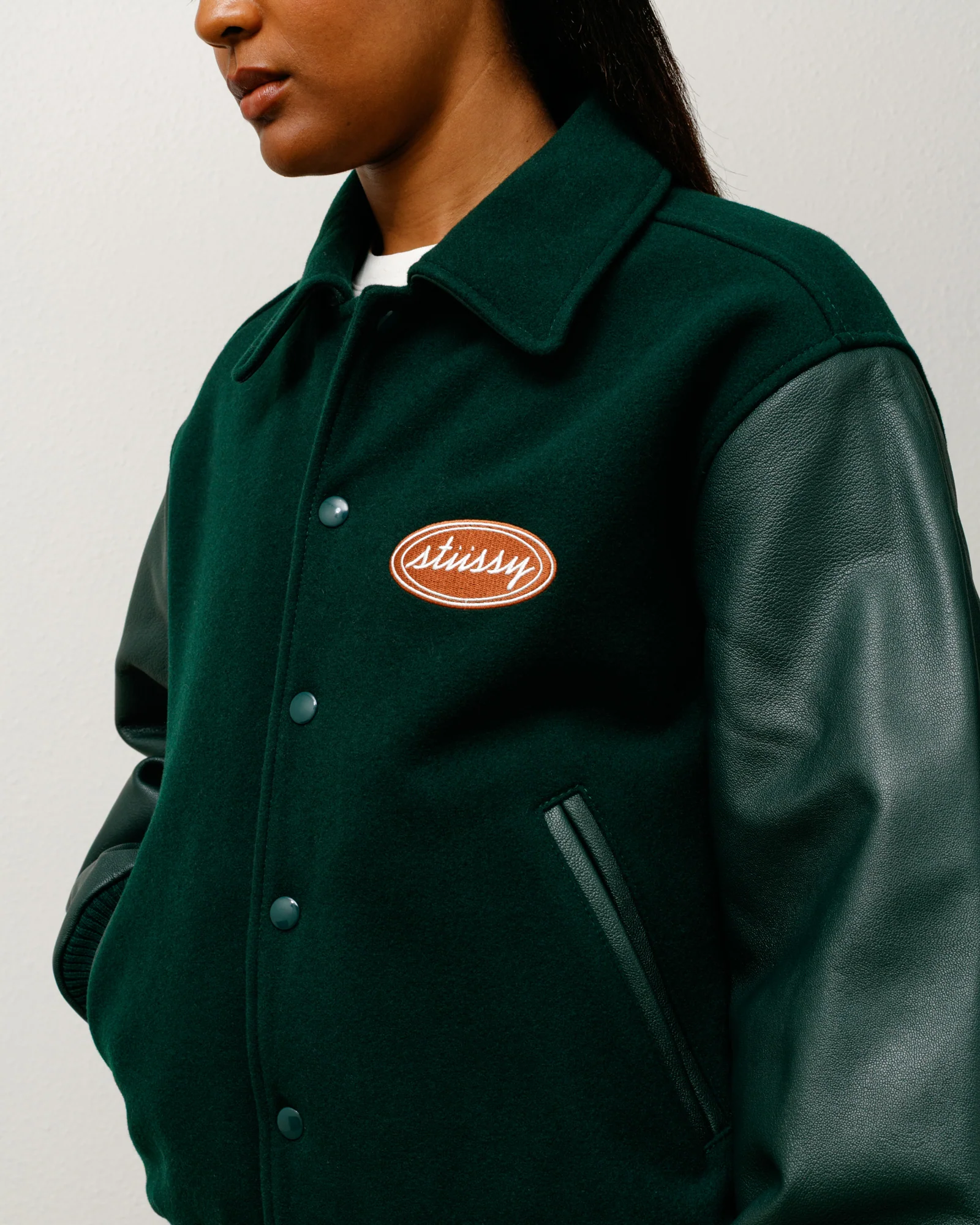 SCRIPT OVAL VARSITY - Image 5