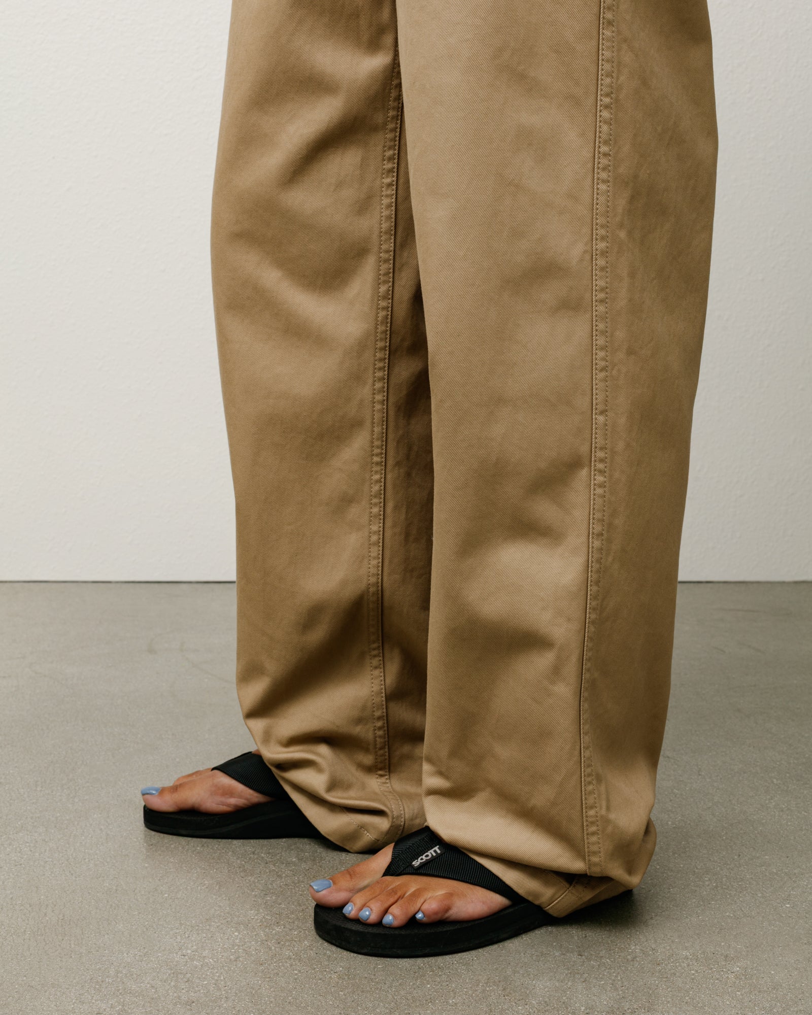 CHINO TROUSER - Image 9