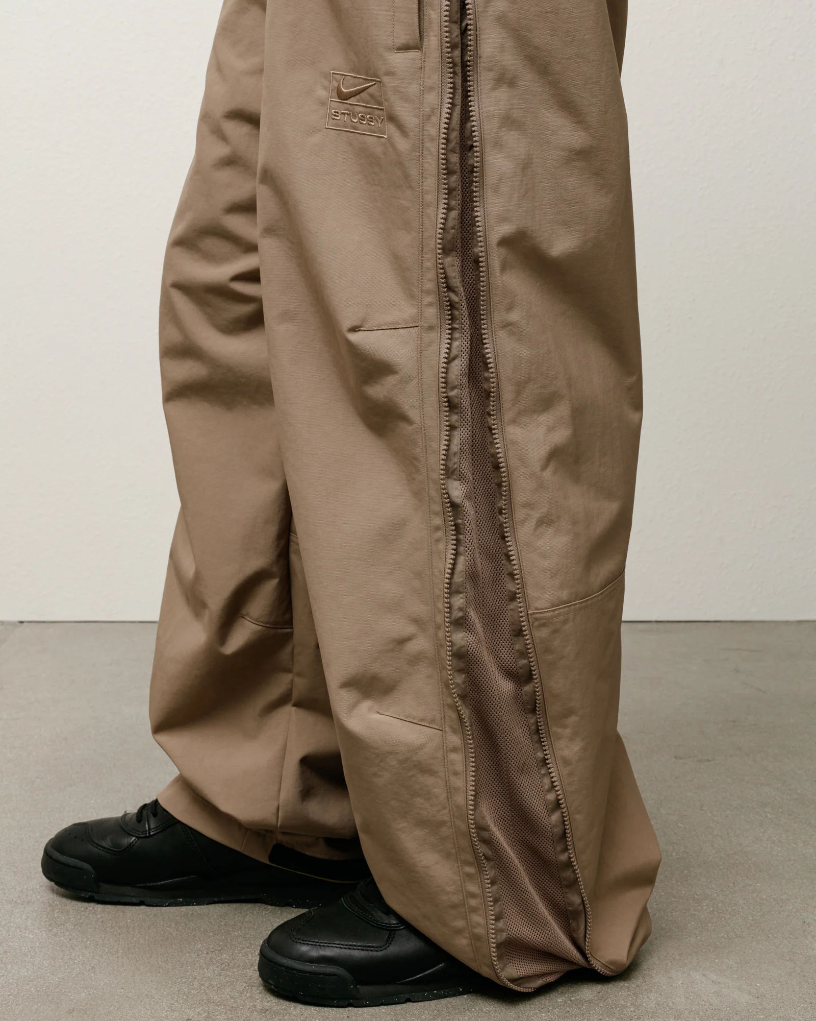 STÜSSY & NIKE UTILITY PANT - Image 2