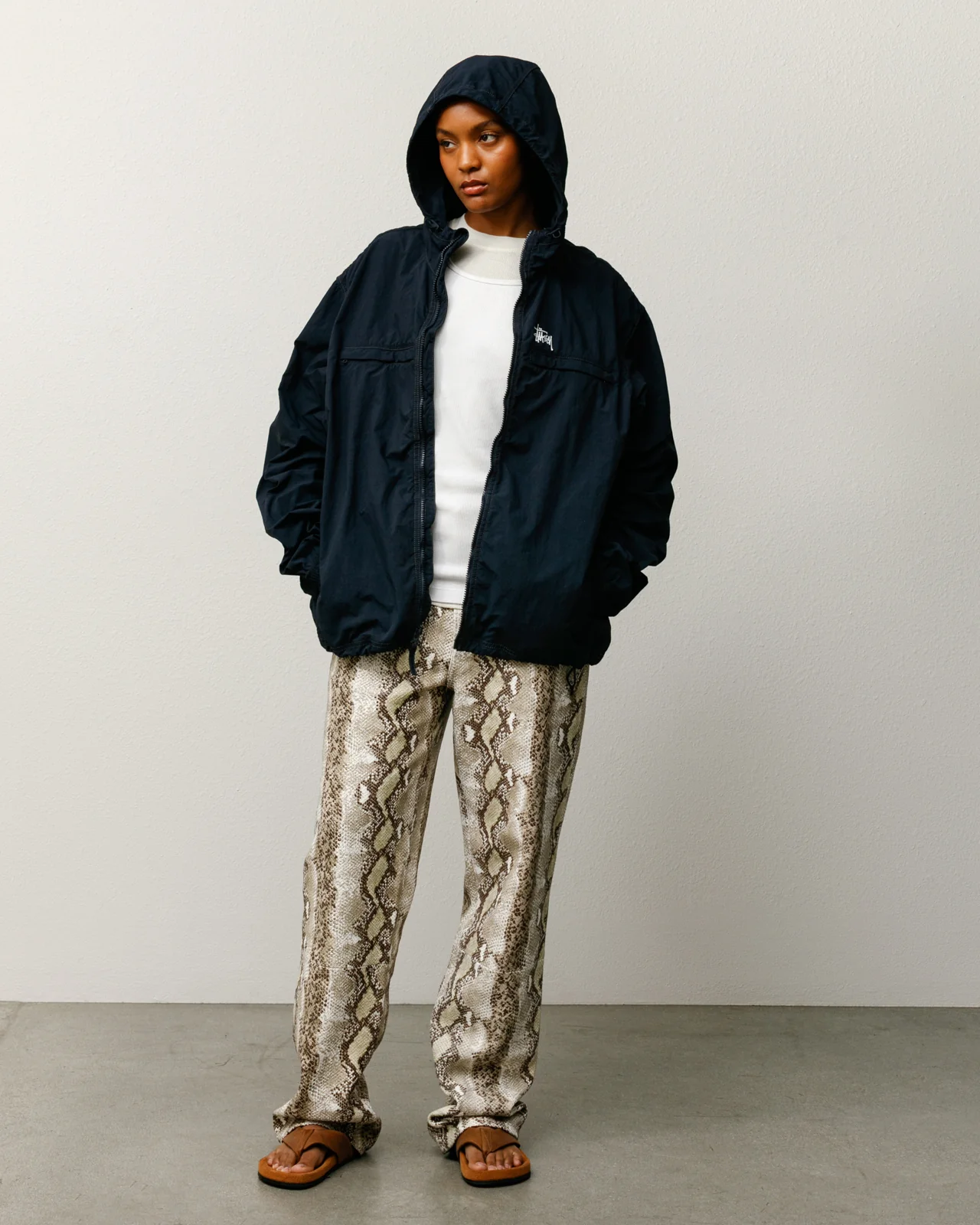 LIGHTWEIGHT HOODED JACKET - Image 3