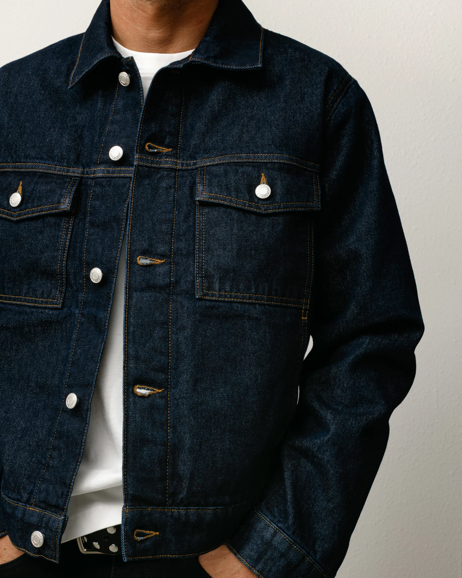 LINED DENIM TRUCKER - Image 2