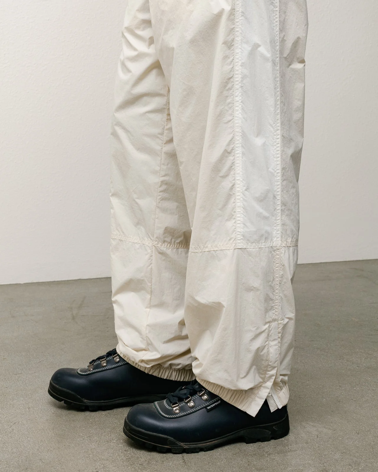 NYLON TRACK PANT - Image 6