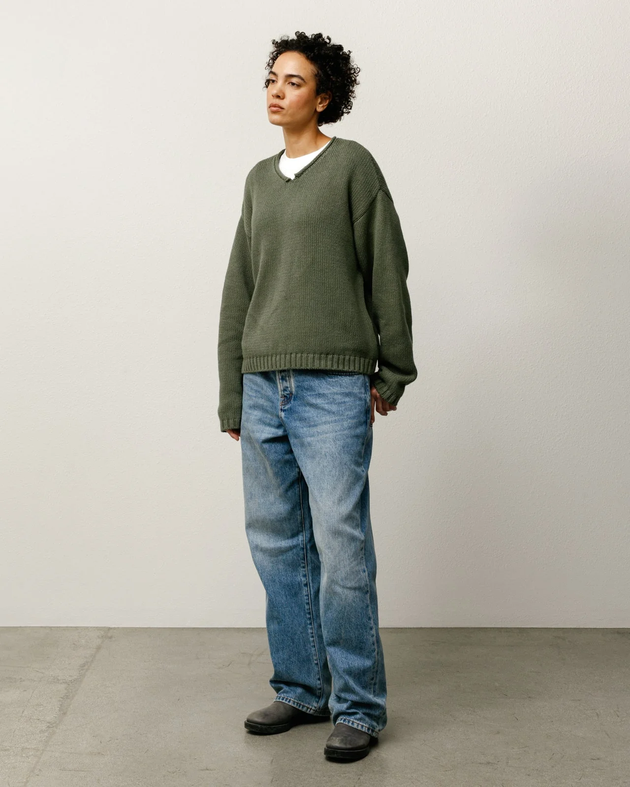 ROLL V NECK SWEATER - Image 4